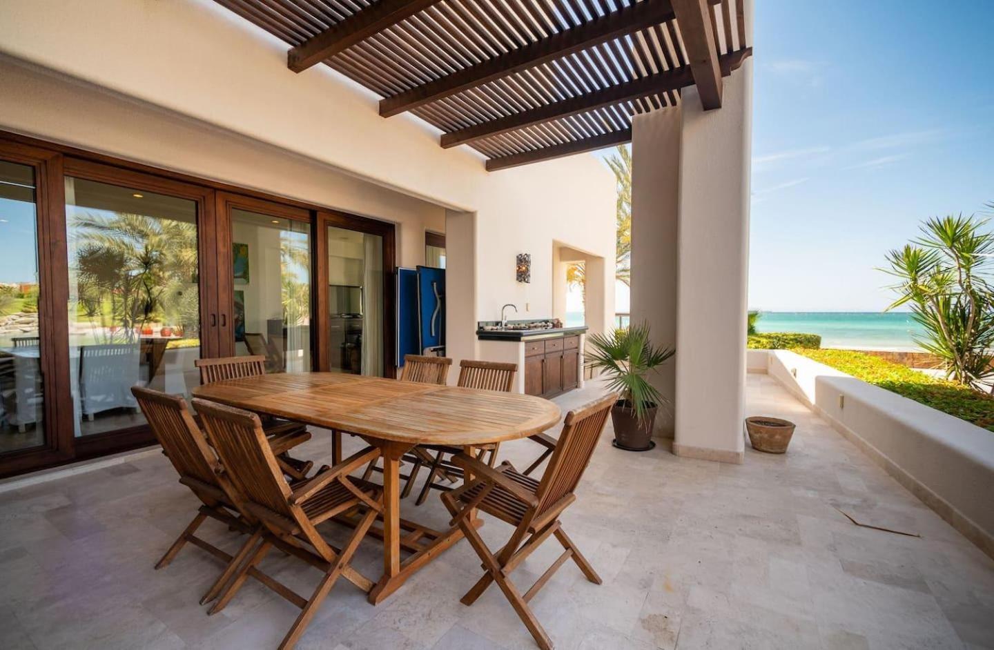 Luxury Oceanfront Condo At El Caimancito Beach La Paz Exterior photo