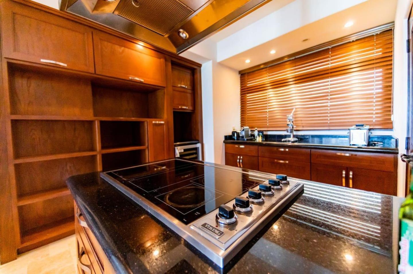 Luxury Oceanfront Condo At El Caimancito Beach La Paz Exterior photo