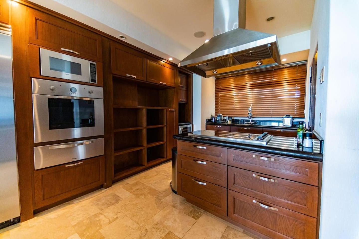 Luxury Oceanfront Condo At El Caimancito Beach La Paz Exterior photo